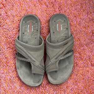 Merrel Women's Gray Sandals